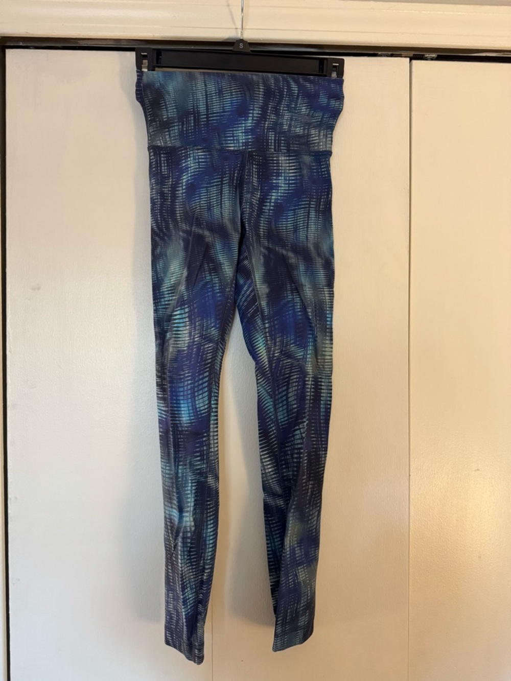 Lululemon Blue Patterned Active Leggings